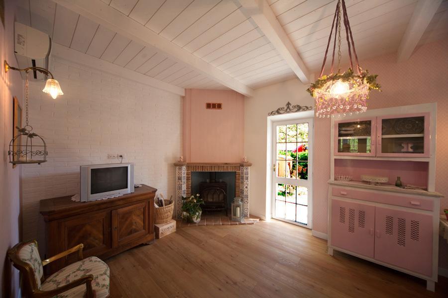 Rose E Merletti Guest House Sasso Feltrio Exterior foto