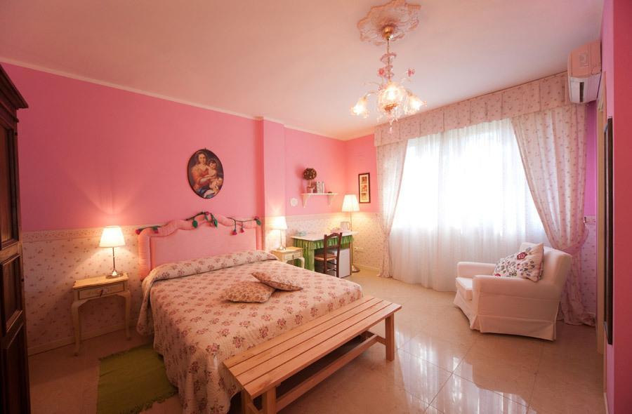Rose E Merletti Guest House Sasso Feltrio Cameră foto